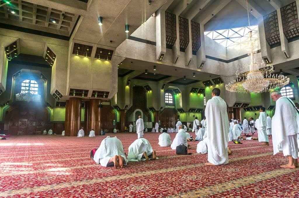 What Is Masjid Ayesha and Why Pilgrims Go There